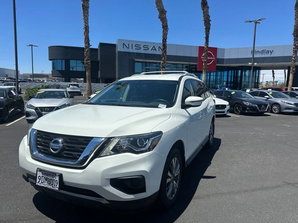 2020 Nissan Pathfinder S 2WD's photo
