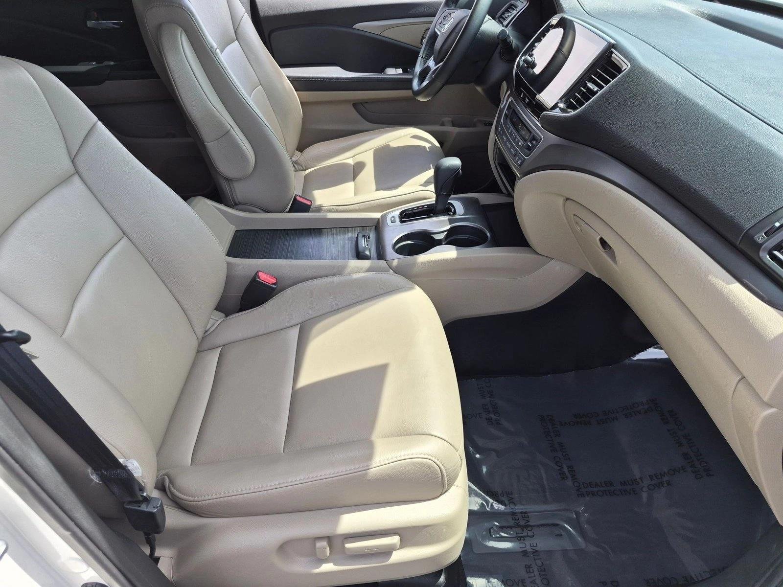 Used 2019 White Diamond Pearl Honda EX-L image 20