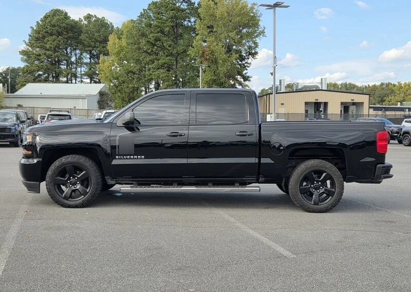 Used 2018 Black CHEVROLET 2WD CREW CAB 143.5" CUSTOM image 2