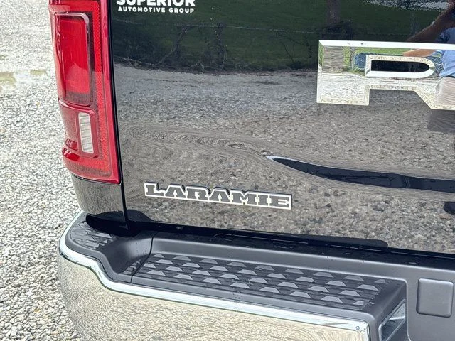 New 2026 Diamond Black Crystal Pearl-Coat Exterior Paint RAM Laramie image 5