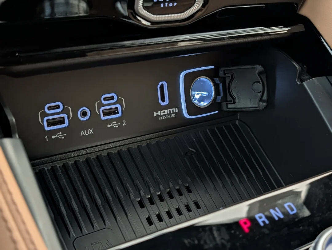 New 2026 Black Jeep Summit - - 4x4 - 324HP Turbo I4 - Adaptive Cruise Control - Blind Spot Monitor & More! image 22