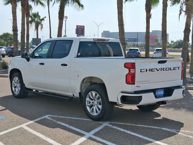 Used 2023 White Chevrolet Custom image 4