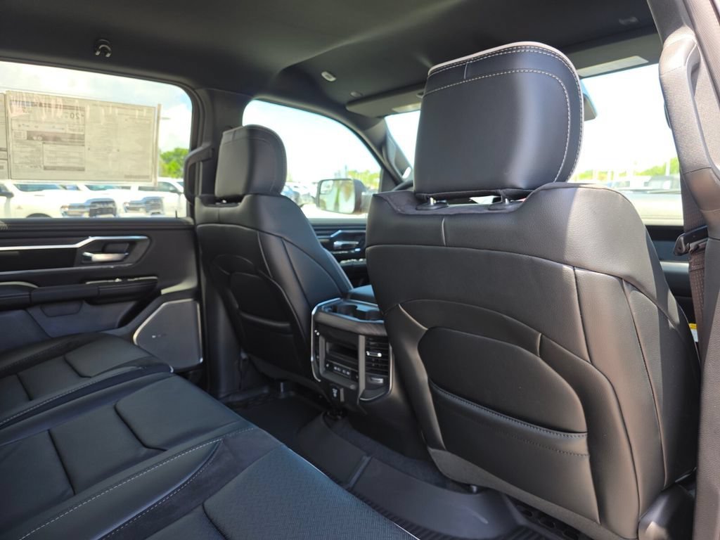New 2026 Molten Red Pearl-Coat Exterior Paint RAM Laramie image 17