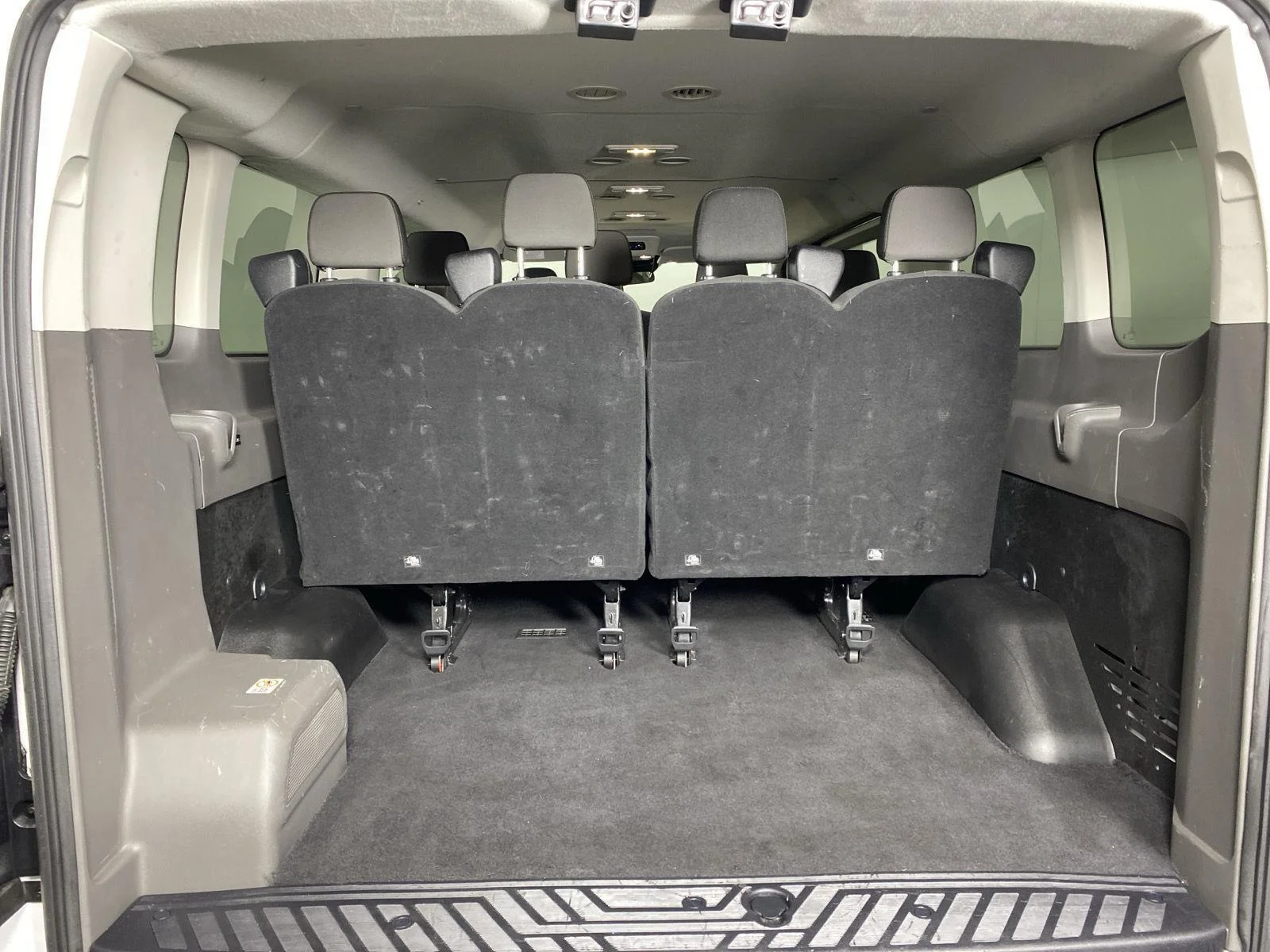 Used 2024 Oxford White Ford 350 XL image 21