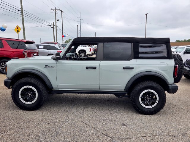 Used 2023 Gray Ford Badlands image 4
