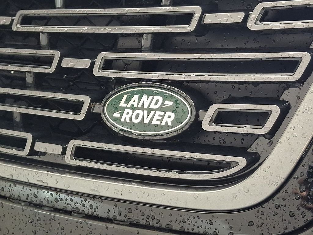 New 2026 Santorini Black Land Rover S image 22