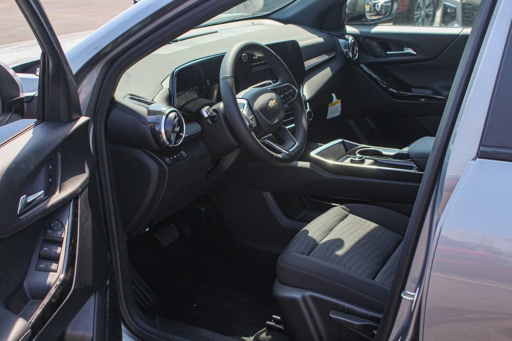 2027 Chevrolet Equinox LT - Photo 13