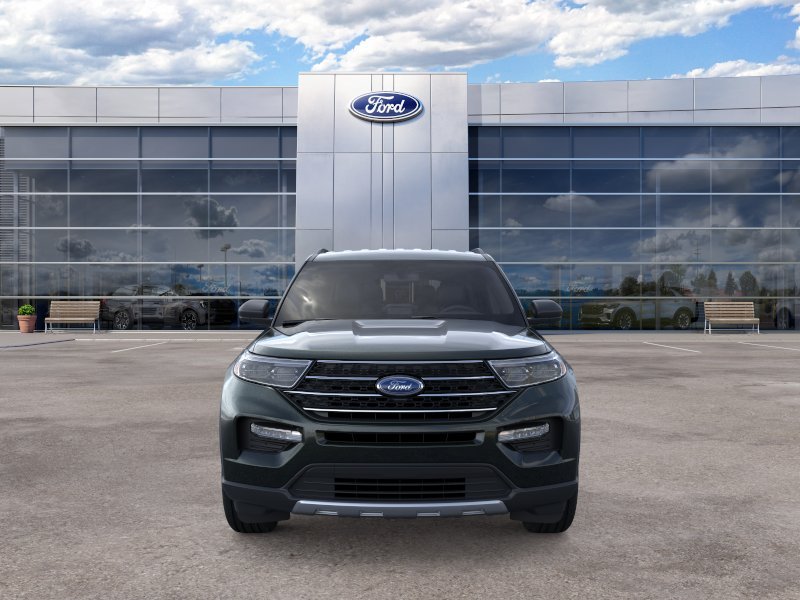 New 2024 Forged Green Metallic Ford XLT image 6