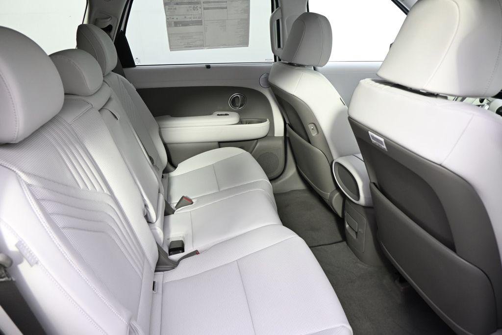New 2026 White Pearl Hyundai SEL AWD image 18
