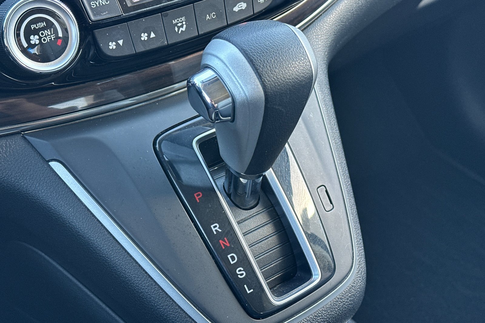 Used 2016 Green Honda EX-L image 22