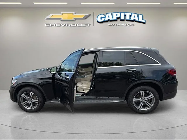 Used 2021  Mercedes-Benz GLC 300 image 9