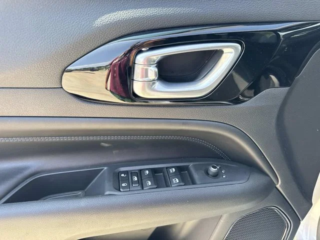 New 2026 Silver Jeep Latitude image 22