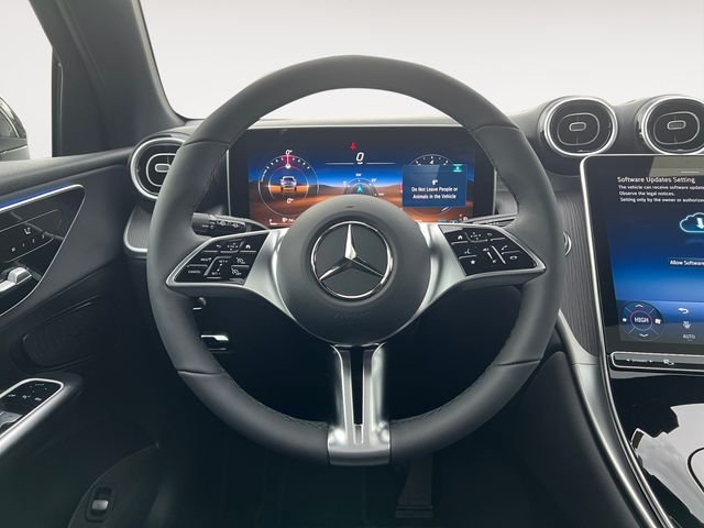 Used 2026  Mercedes-Benz GLC 300 image 12