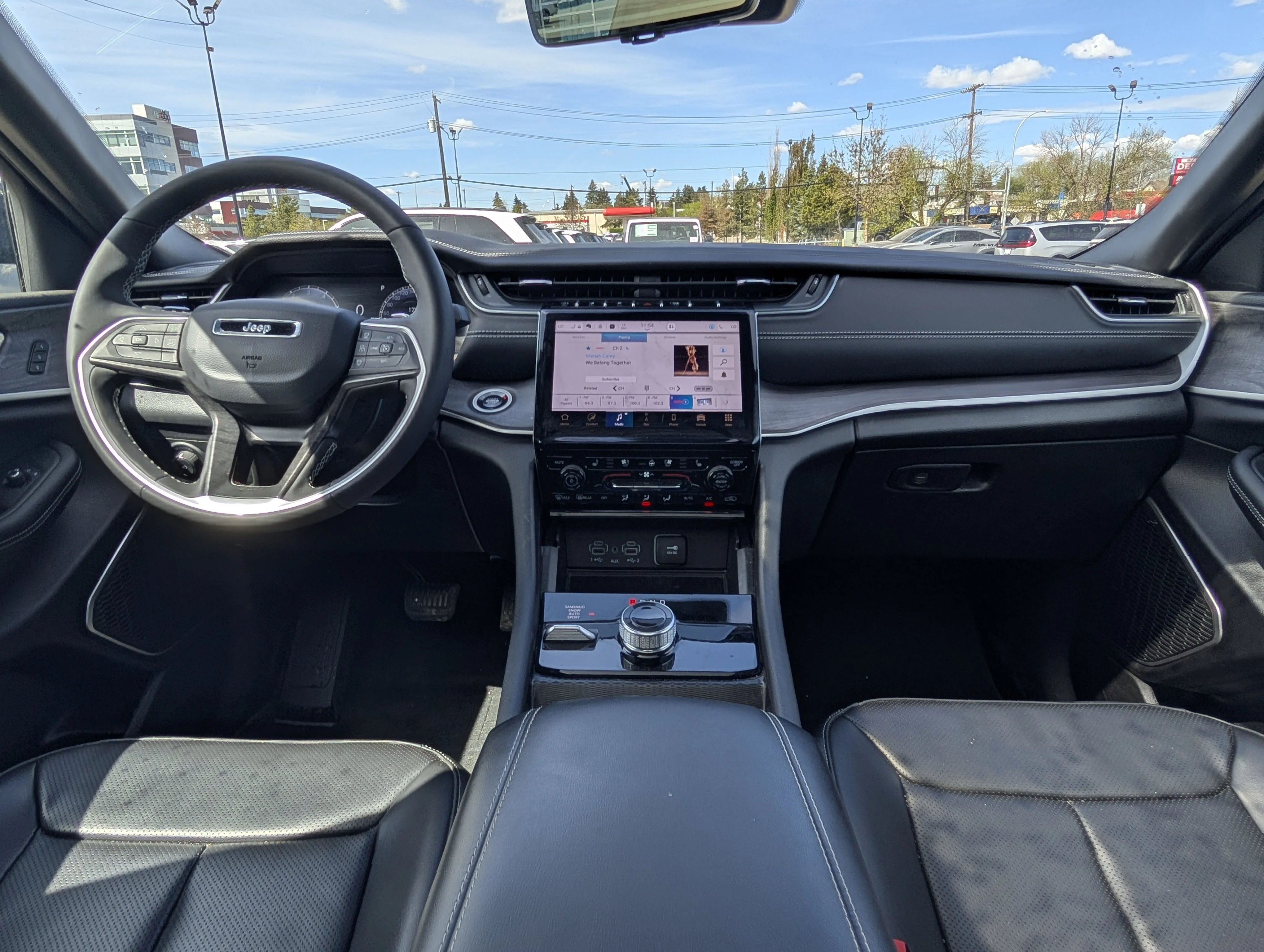 Used 2025 Baltic Grey Metallic Jeep Limited image 23
