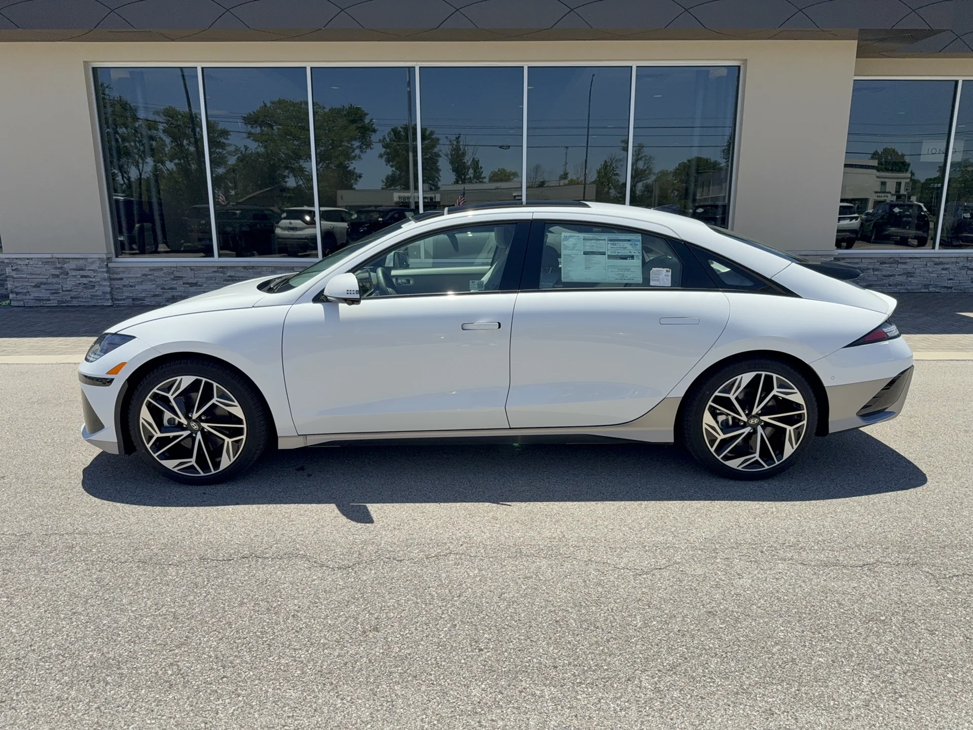 New 2024 Serenity White Pearl Hyundai Limited image 1