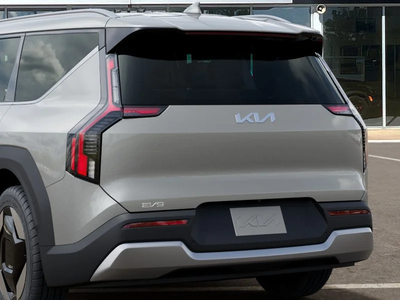 New 2026 Ivory Silver Kia Wind AWD image 13