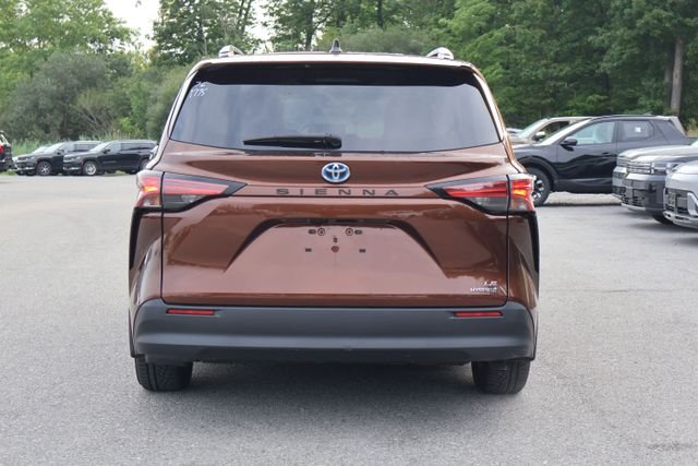 Used 2022 Brown Toyota LE image 6
