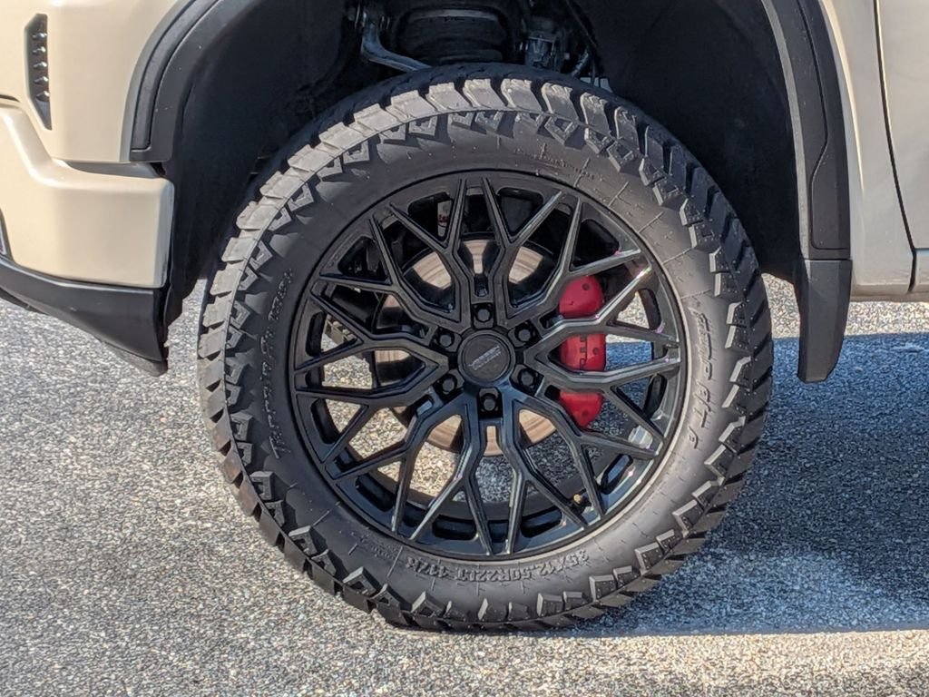 Used 2022 Beige GMC AT4 image 9