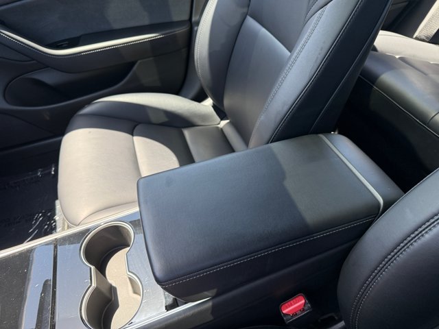 Used 2018 Deep Blue Metallic Tesla Long Range image 14