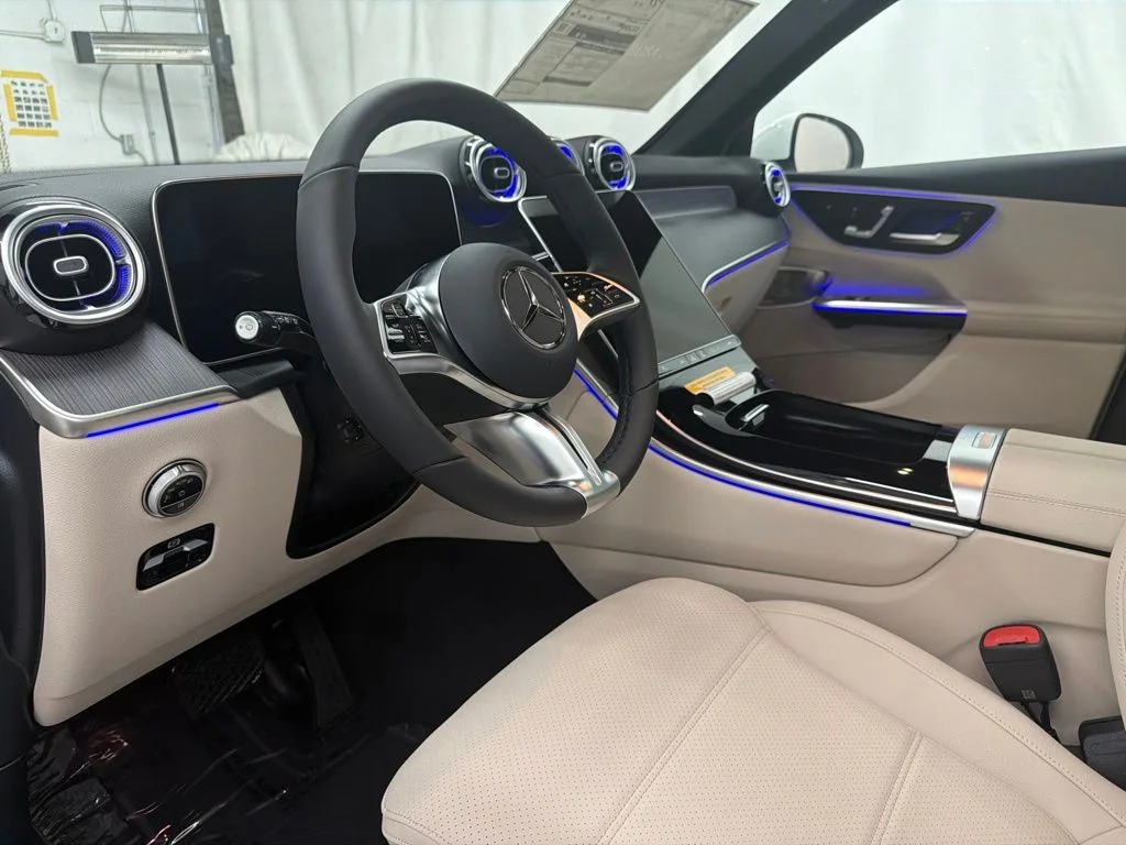 New 2027 White Mercedes-Benz GLC 300 image 12