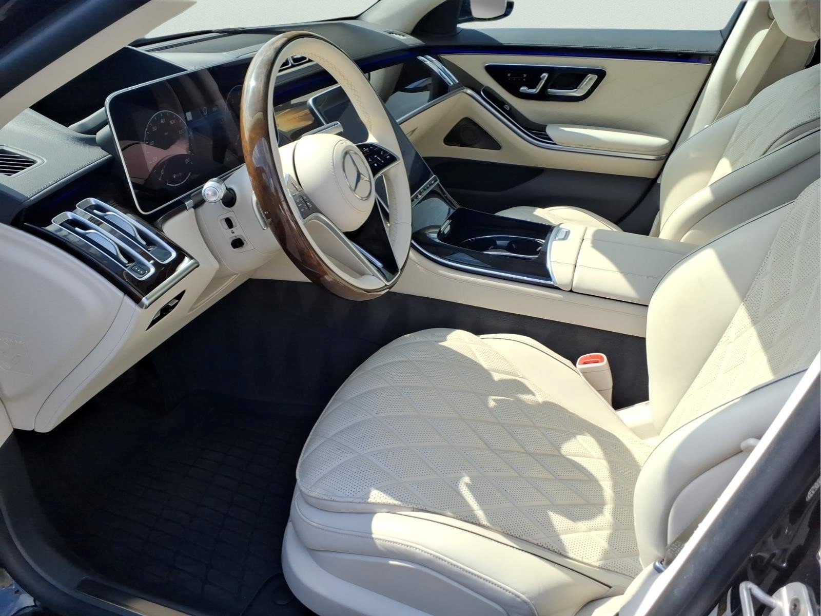 Certified Used 2024 Obsidian Black Metallic Mercedes-Benz S 580 4MATIC® Sedan image 11
