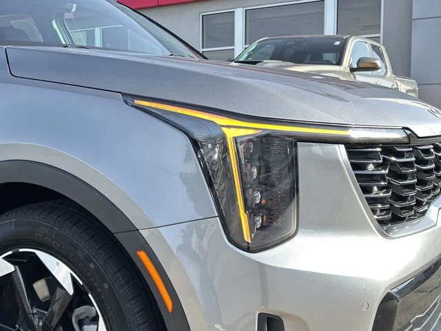 Used 2025 Steel Gray Kia EX image 17