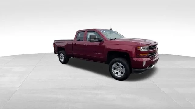 Used 2017 Chevrolet Silverado 1500 LT with VIN 1GCVKREC7HZ119498 for sale in Fenton, MI