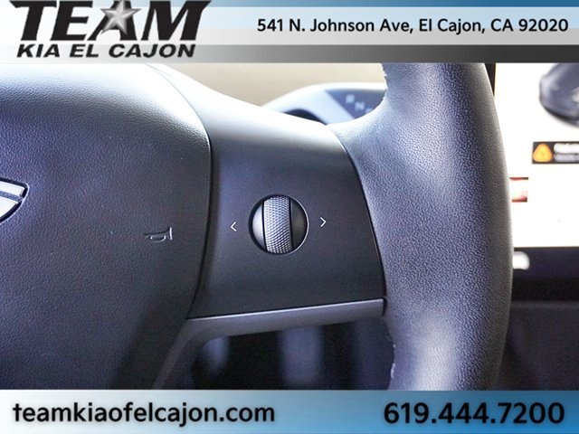 Used 2023  Tesla Long Range image 40