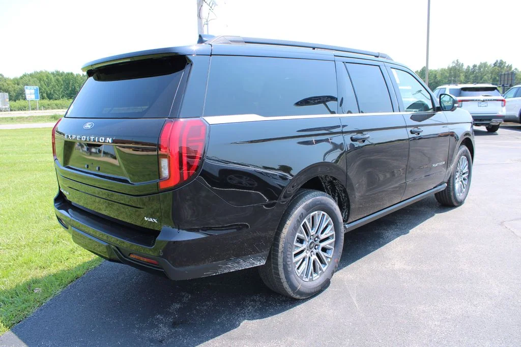 New 2027 Agate Black Metallic Ford MAX Platinum image 20
