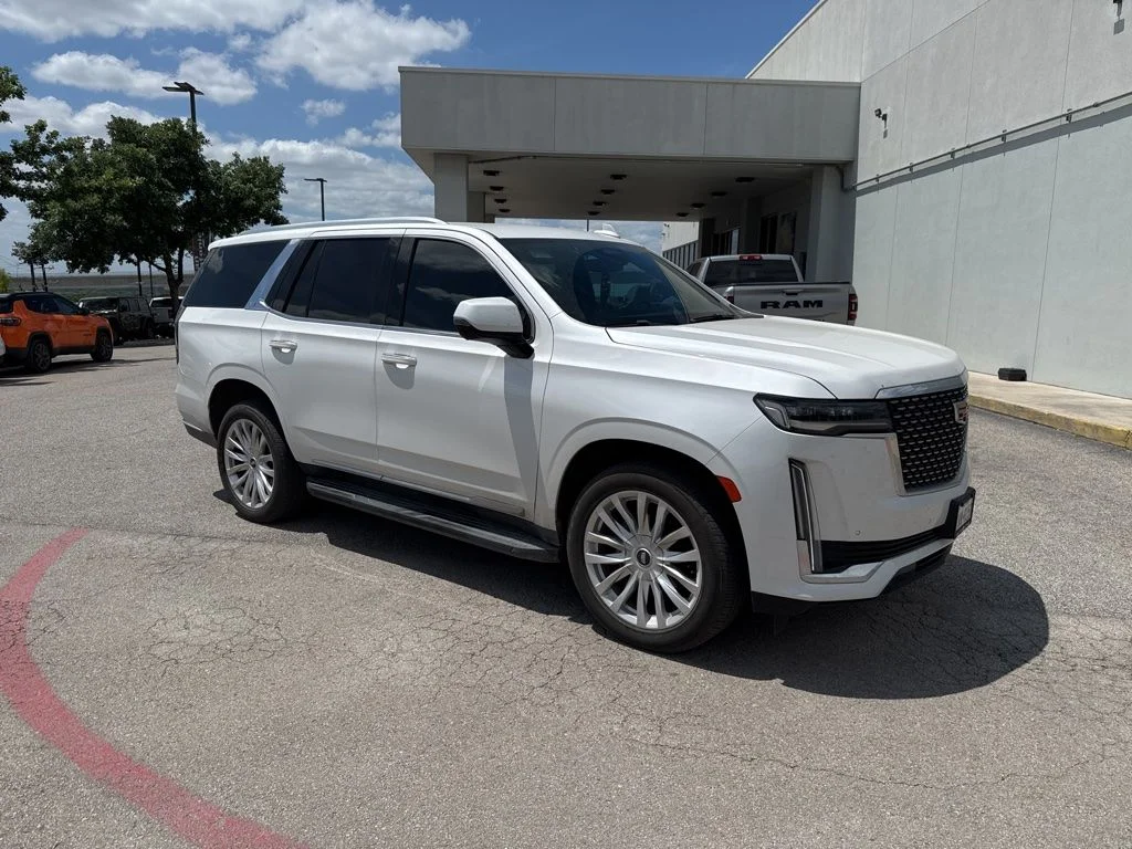 2021 Cadillac Escalade 2WD Luxury's photo