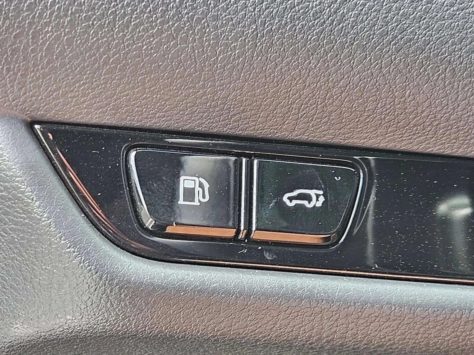 Used 2025 Atomic Silver Lexus NX 250 image 10