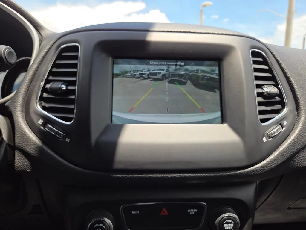 Used 2019 White Clearcoat Jeep Latitude image 36