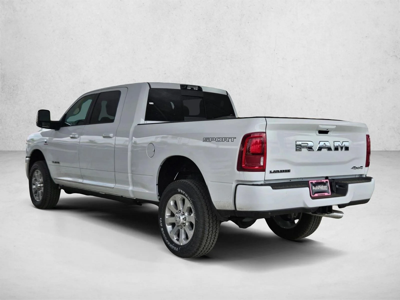 New 2026 Bright White Clear-Coat Exterior Paint RAM Laramie image 9