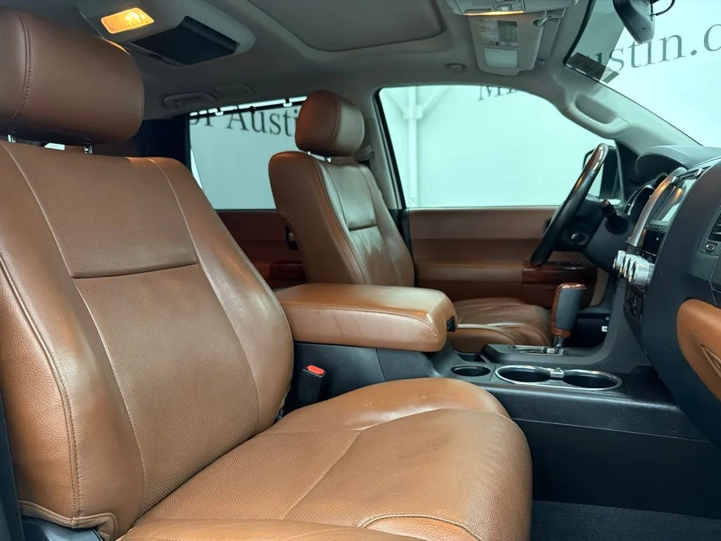 Used 2021 White Toyota Platinum image 33