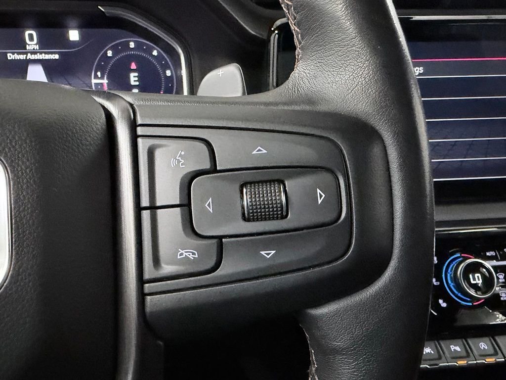 Used 2023 White GMC AT4 image 31