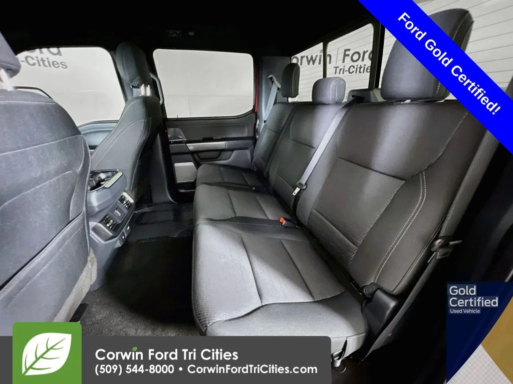 Used 2021 Rapid Red Metallic Tinted Clearcoat Ford XLT image 28
