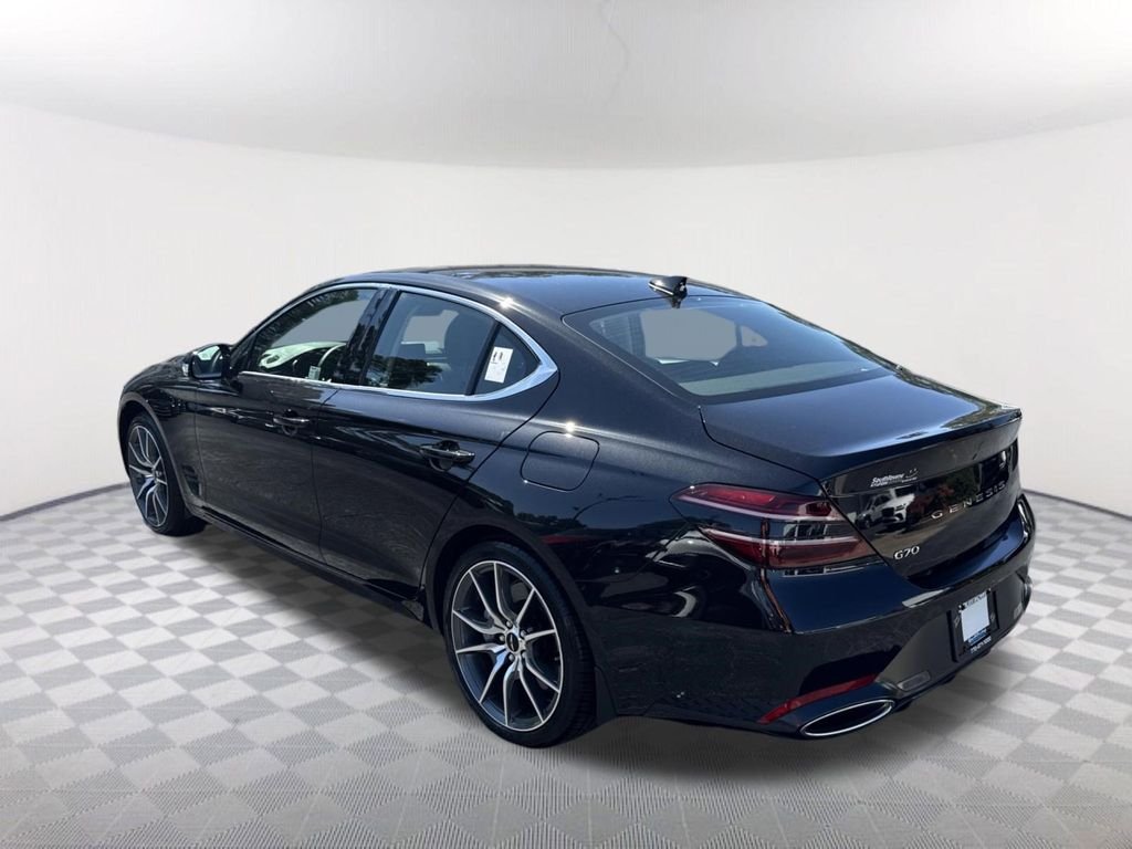Used 2025 Black Genesis 2.5T image 7