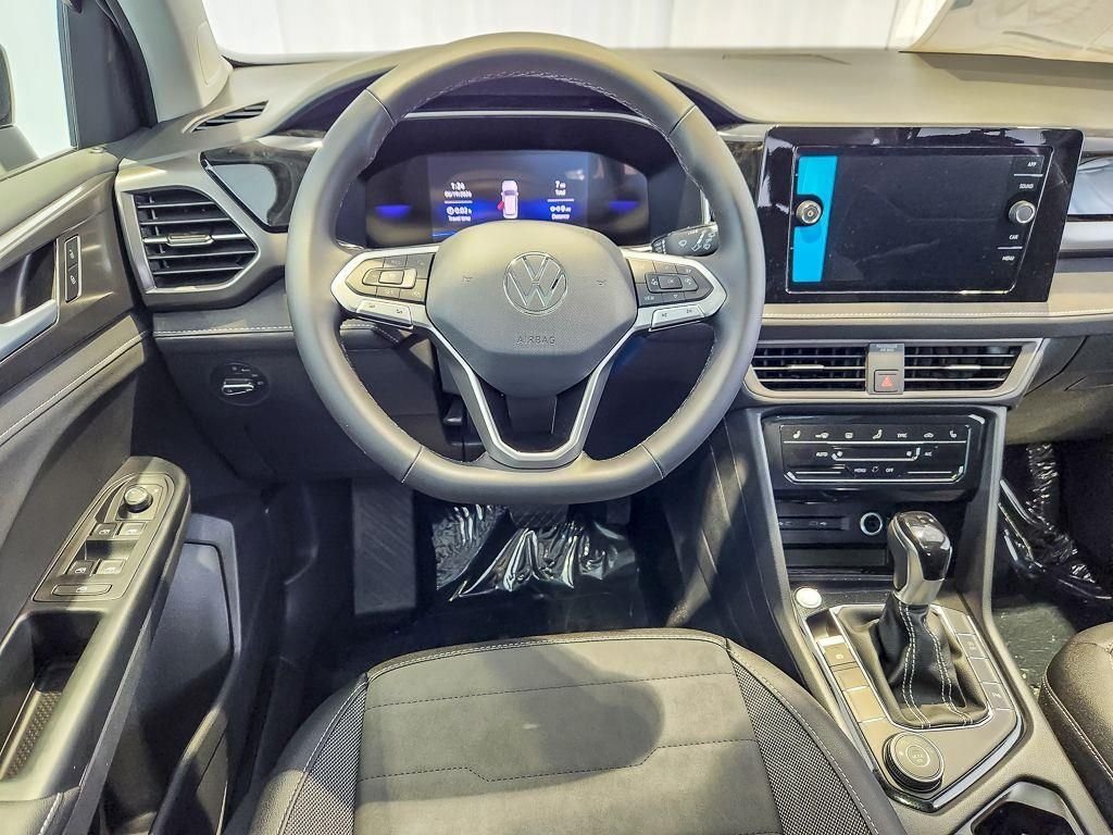 New 2026 Monument Gray W/Deep Black Roof Volkswagen 1.5T SE Black image 11