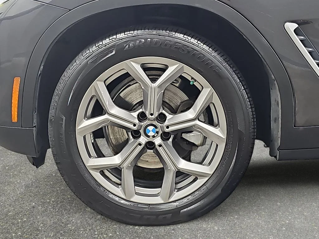 Used 2020 Gray BMW xDrive30i image 33