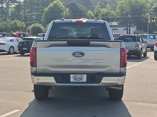 Used 2025 Silver Ford XLT image 12