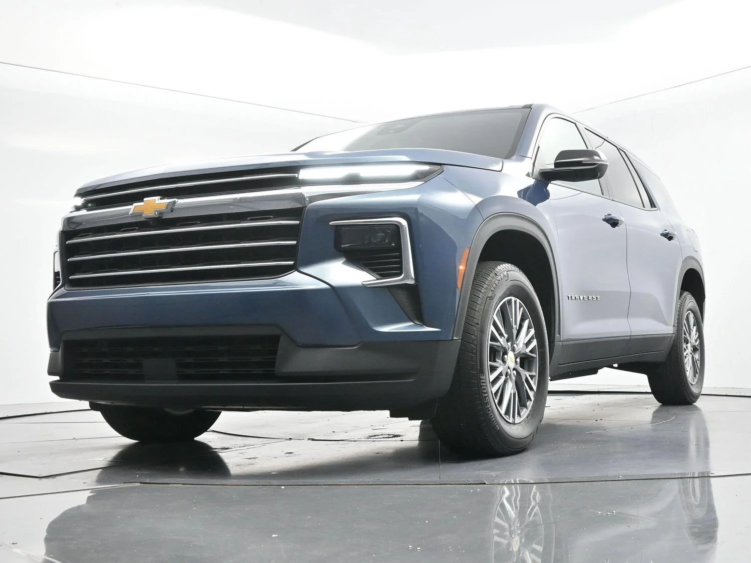 Used 2024 Lakeshore Blue Metallic Chevrolet LT image 42
