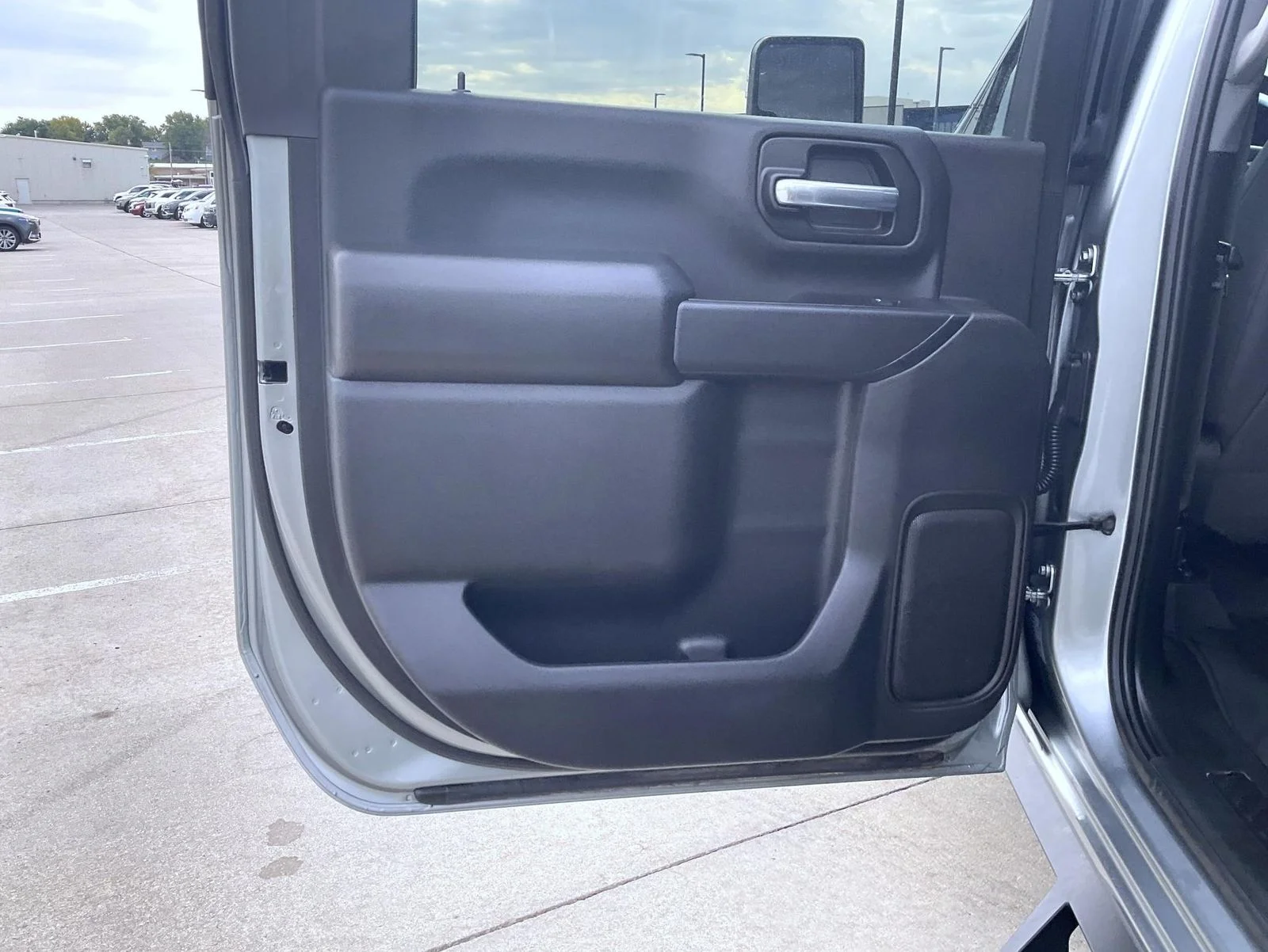 Used 2024 Gray Chevrolet Custom image 18