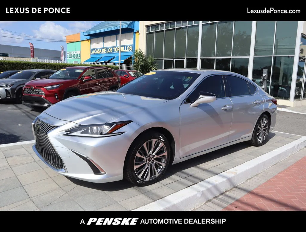 Used 2021 Silver Lexus 350 image 1