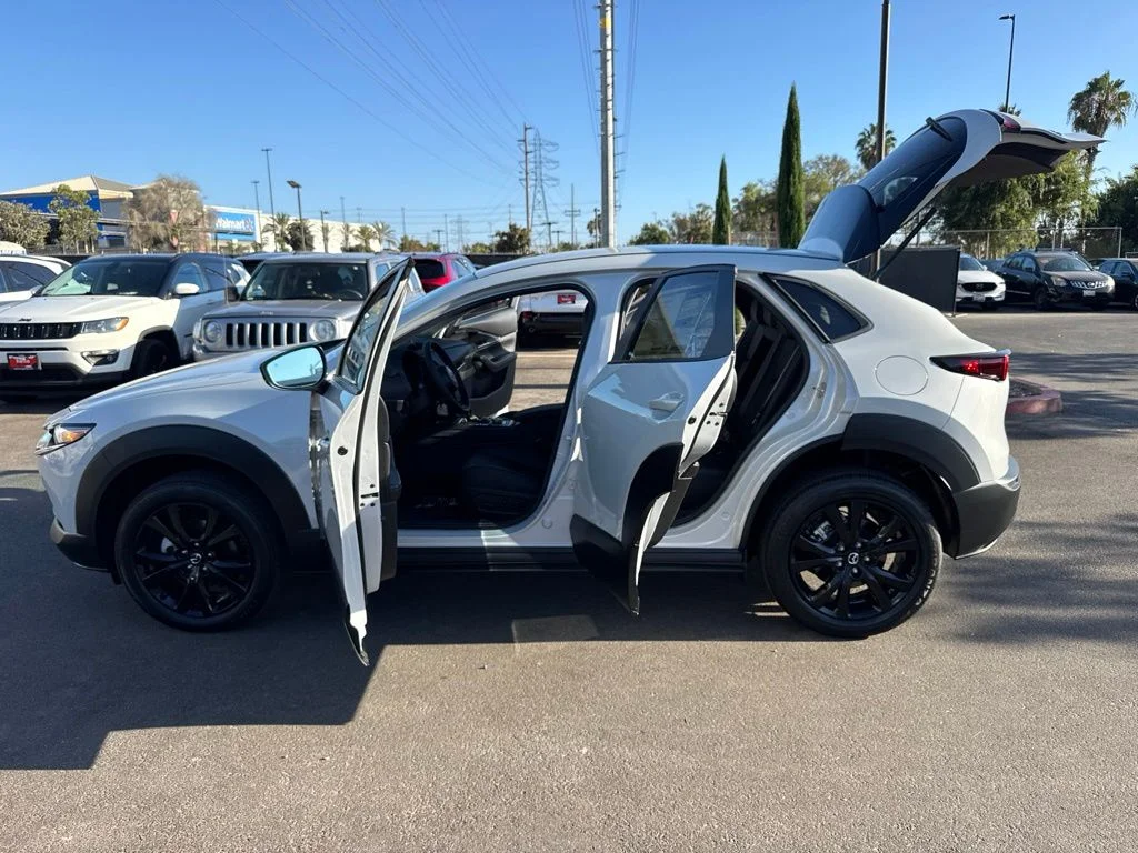 New 2026 White Mazda 2.5 S Select Sport image 26