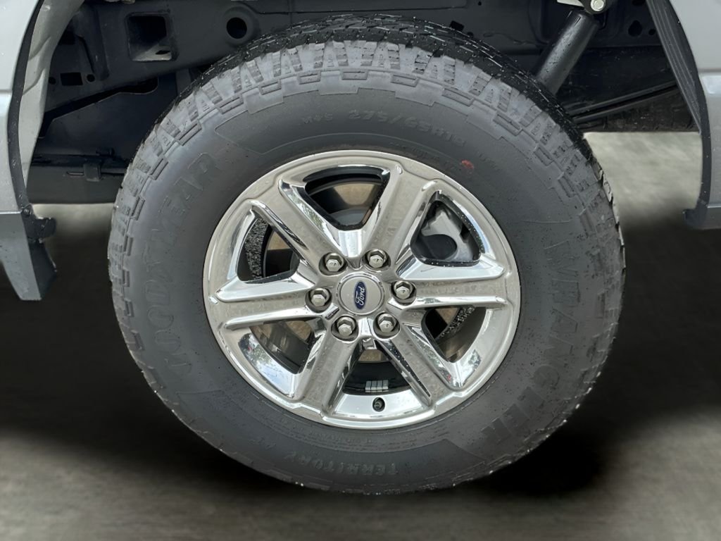 Used 2025 Gray Ford XLT image 39
