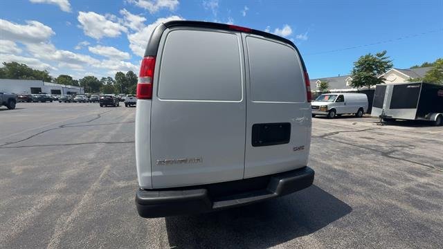 2021 GMC Savana Cargo Work Van - Photo 7