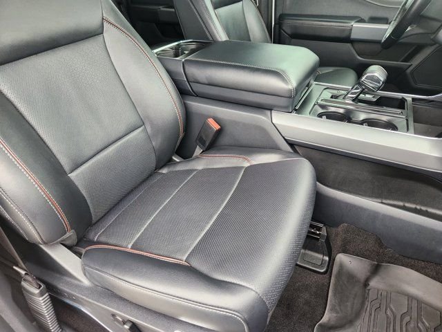 Used 2022 White Ford Lariat image 15