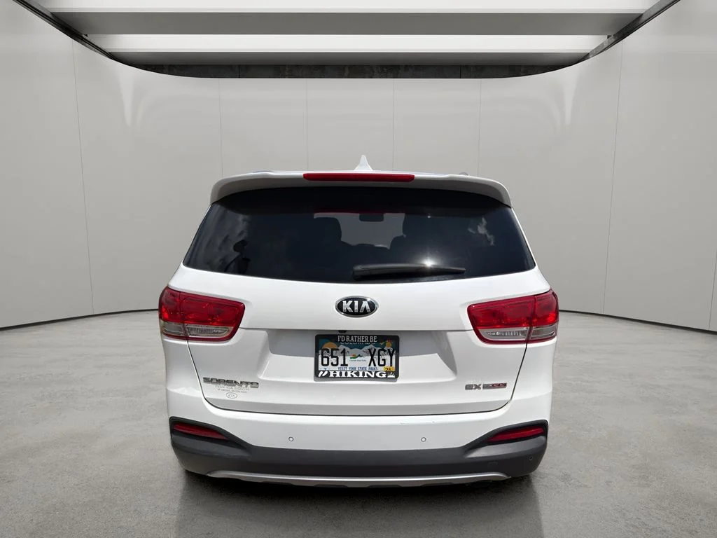 Used 2016 Snow White Pearl Kia EX image 3