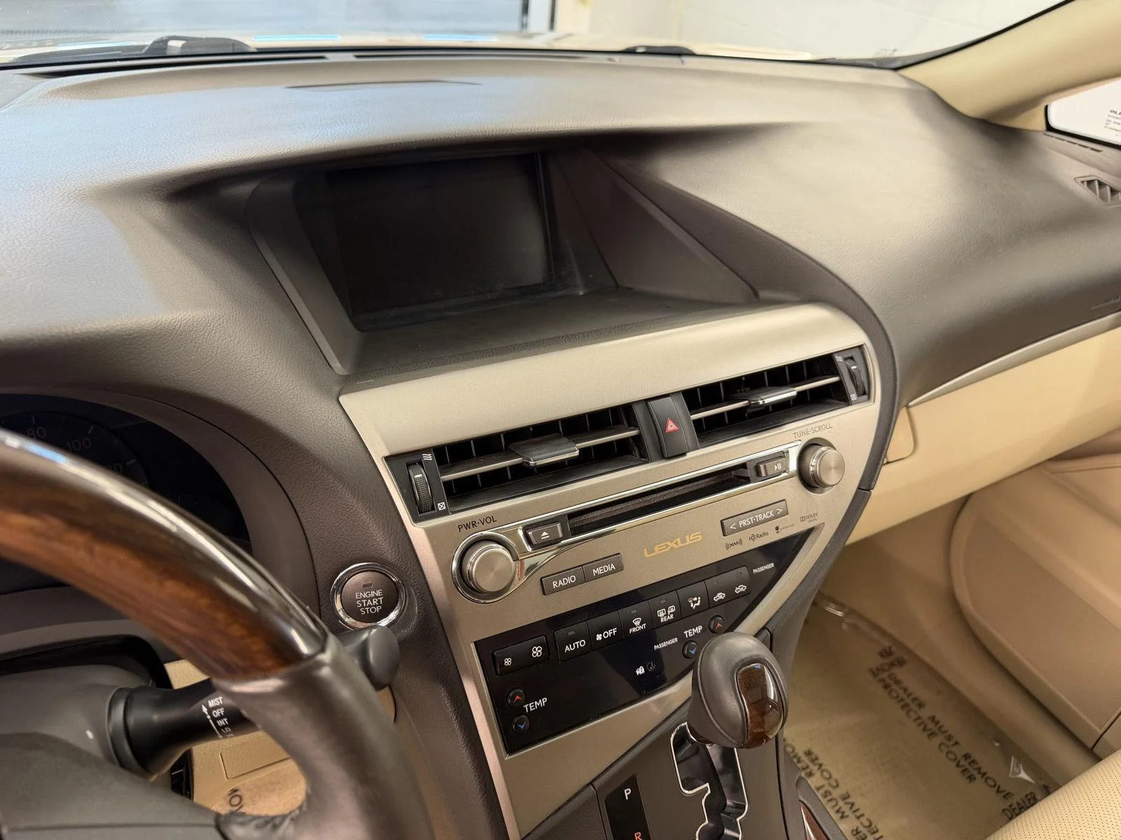 Used 2013 Satin Cashmere Metallic Lexus Base image 4