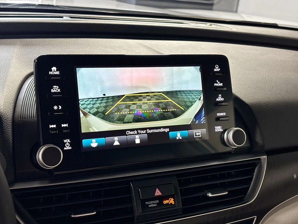 Used 2019 Gold Honda Touring image 17